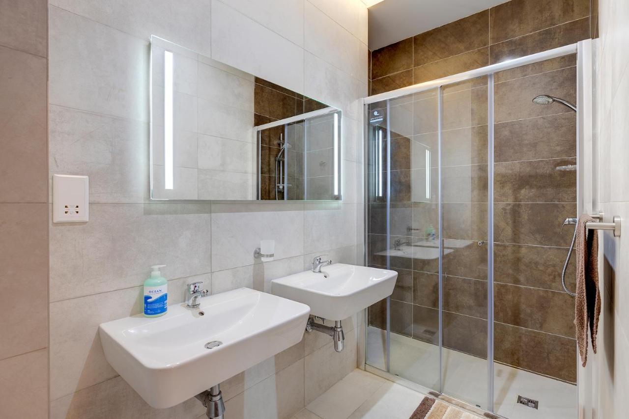 Luxe Apartment With Valletta And Harbour Views 슬리에마 외부 사진