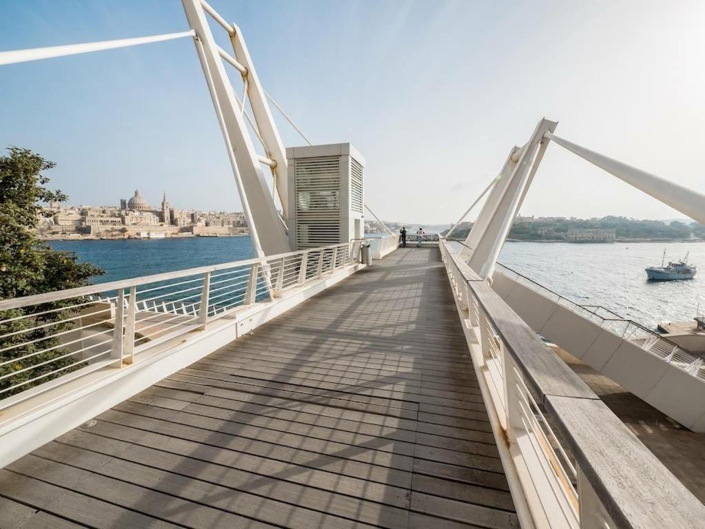 Luxe Apartment With Valletta And Harbour Views 슬리에마 외부 사진